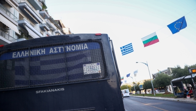 Συγκέντρωση στον Λευκό Πύργο για να διαμαρτυρηθούν για τις νέες ταυτότητες: Σε εγρήγορση η αστυνομία λόγω ΔΕΘ