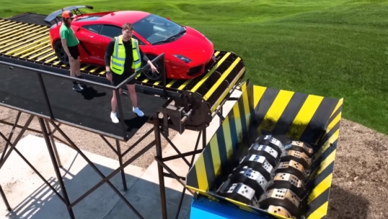 Ο MrBeast θρυμμάτισε μια Lamborghini και δίχασε τους θαυμαστές τους: «Ξεμένει από ιδέες» (vid)