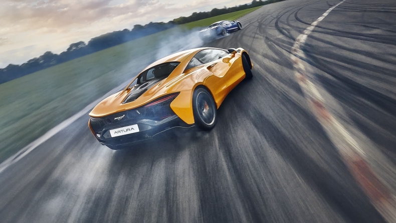 McLaren: Καίγοντας λάστιχο για τα 60ά γενέθλια (vid)