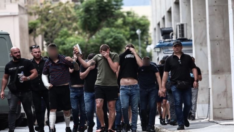 Εξελίξεις στην υπόθεση της Ν.Φιλαδέλφειας: Συνελήφθησαν 9 χούλιγκανς στην Κροατία για τη δολοφονία του Μιχάλη Κατσούρη