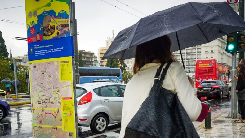 Νέο έκτακτο δελτίο της ΕΜΥ για την κακοκαιρία: Πότε ξεκινούν καταιγίδες, χαλάζι και κεραυνοί (vid)