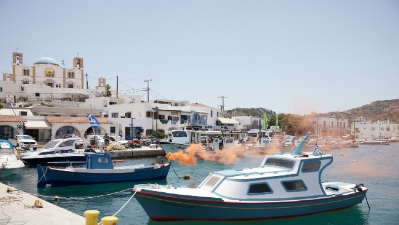 Ούτε ξαπλώστρες, ούτε ομπρέλες: Το παραμυθένιο ελληνικό νησί ο κορυφαίος προορισμός στον κόσμο! 