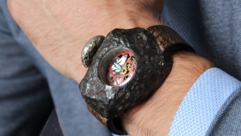 Το ρολόι που κοστίζει εκατομμύρια και είναι φτιαγμένο από αστεροειδή 