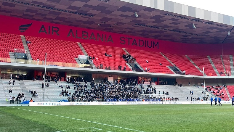 Αλβανία: Ξήλωσαν τα καθίσματα στα πέταλα για να μην μπορούν να τα πετάξουν οι οπαδοί στον αγωνιστικό χώρο