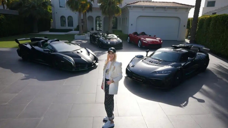 Supercar Blondie: Η πιο γνωστή influencer αυτοκινήτων γίνεται... πωλήτρια (vid)