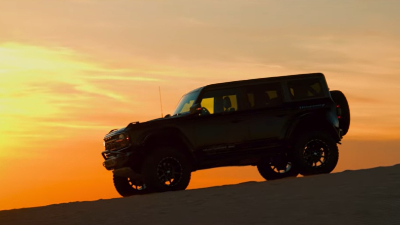 Ford Bronco: Ένας... βελοσιράπτορας 500 ίππων στην έρημο (vid)