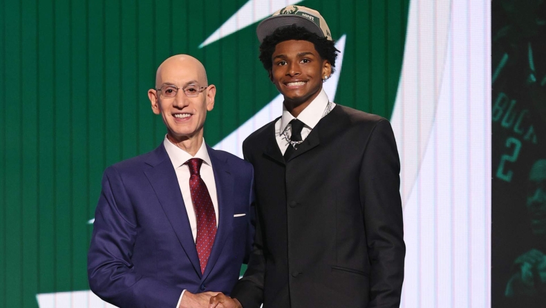 Μπακς, Αντετοκούνμπο: Τα «Ελάφια» επέλεξαν τον 19χρονο combo guard Έι Τζέι Τζόνσον στο NBA Draft (vid)