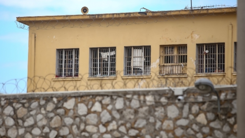 Άγρια συμπλοκή στις φυλακές Κορυδαλλού ανάμεσα σε βαρυποινίτες: Νεκρός και τραυματίας