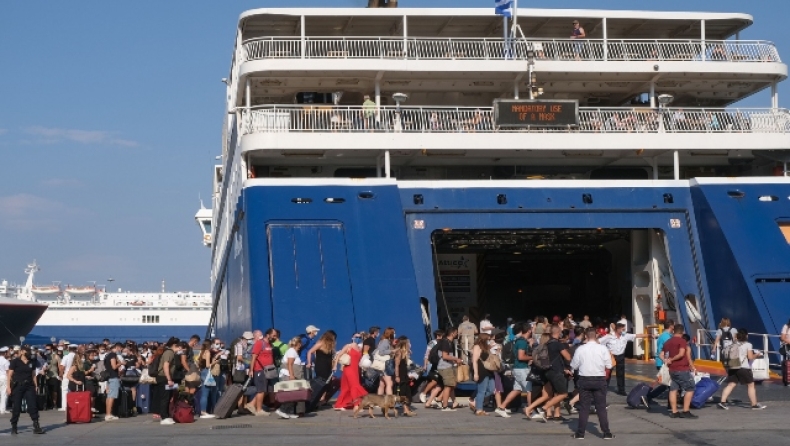 Στα ύψη οι τιμές στα ακτοπλοϊκά εισιτήρια: Στις ακριβότερες διαδρομές από νησί σε νησί η Ελλάδα