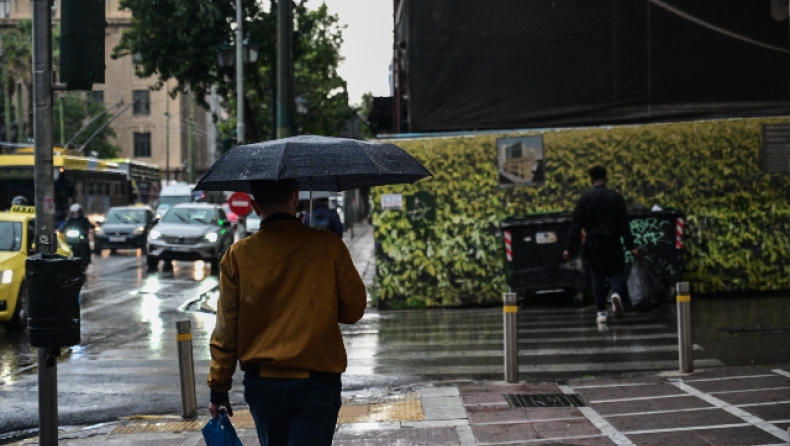 Αλλαγή σκηνικού του καιρού: Βροχές και καταιγίδες παίρνουν τη θέση του καύσωνα (vid)