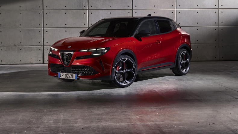 Alfa Romeo Junior: Πιο φθηνή στην Ελλάδα η ηλεκτρική από την υβριδική