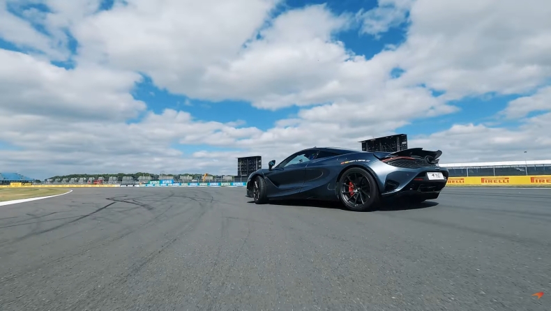 McLaren 750S: Στο Σίλβερστον και στα... κατάλληλα χέρια (vid)