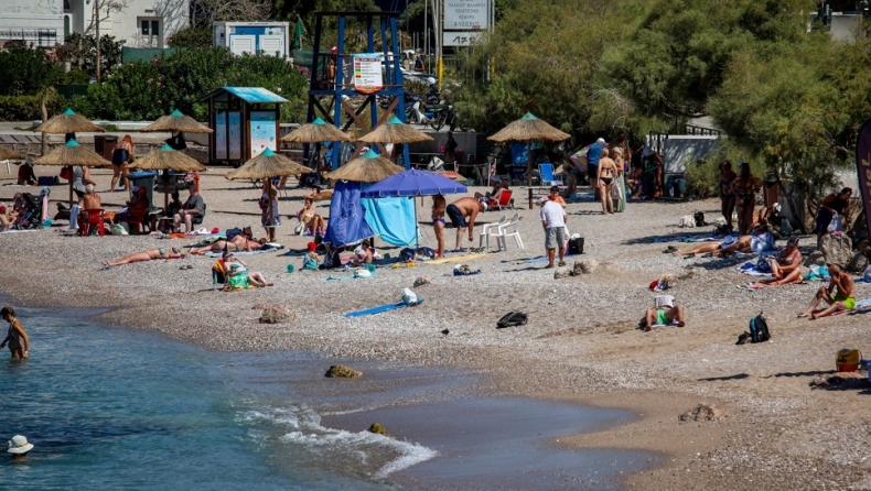 Νέο έκτακτο δελτίο επιδείνωσης για τον καύσωνα: 41αρια και τη Δευτέρα, πότε αναμένεται να πέσει η θερμοκρασία