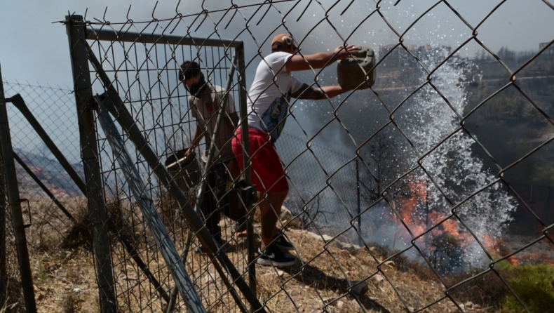 Πύρινη κόλαση στην Αττική: Σχεδόν 100 χιλιάδες στρέμματα έχει κάψει η φωτιά 