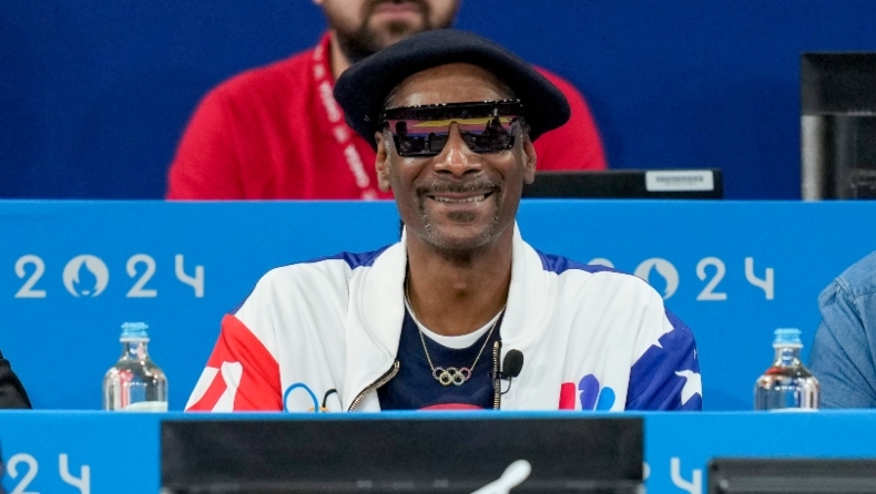 H δεύτερη καριέρα του Snoop Dogg: Πώς κατάφερε να γίνει η ανεπίσημη μασκότ των Ολυμπιακών Αγώνων