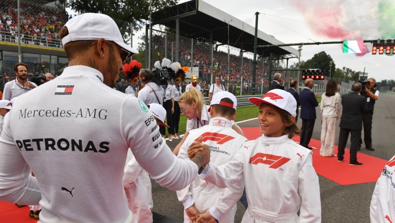 F1 - Όταν ο Χάμιλτον συναντούσε τον... 12χρονο διάδοχό του στην Mercedes