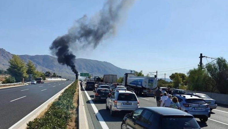  Έκλεισε η Αθηνών-Κορίνθου στο ύψος της Κινέτας μετά από ανατροπή βυτιοφόρου