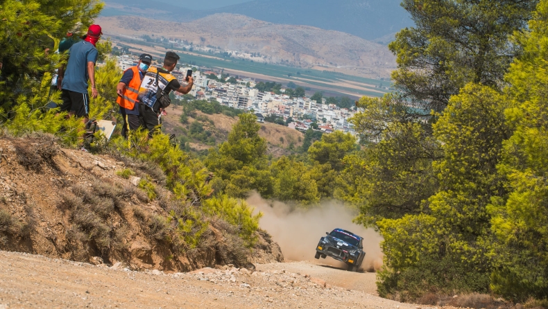 Rally Acropolis: Διεκόπη προσωρινά ο αγώνας λόγω τραυματισμού θεατή