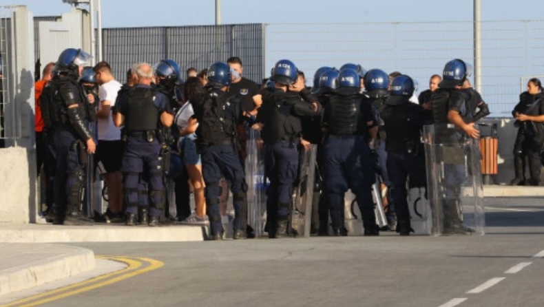 ΑΠΟΕΛ - Ανόρθωση: Σημειώθηκαν επεισόδια μετά το ντέρμπι έξω από το ΓΣΠ!