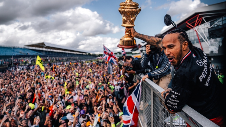 F1 - Χάμιλτον: «Μου έλεγαν πως αν πάω στη Mercedes θα τελειώσει η καριέρα μου»