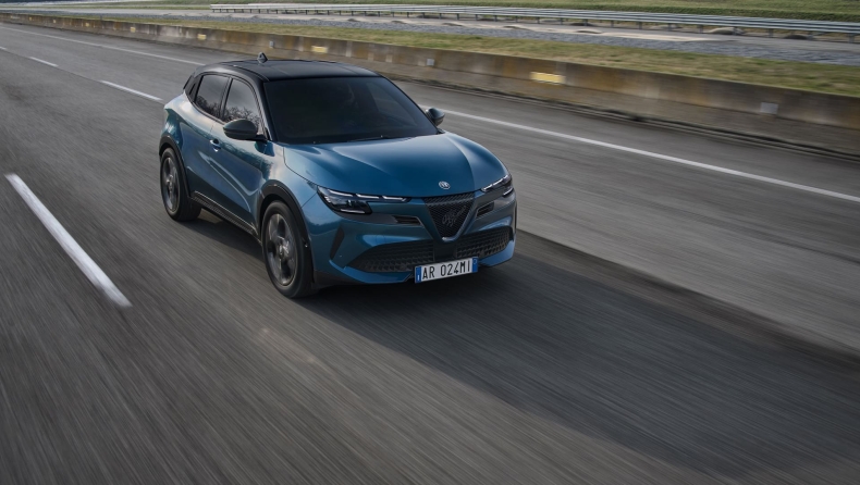 Alfa Romeo Junior: Πώς μπορείτε να την αποκτήσετε με 313 ευρώ τον μήνα