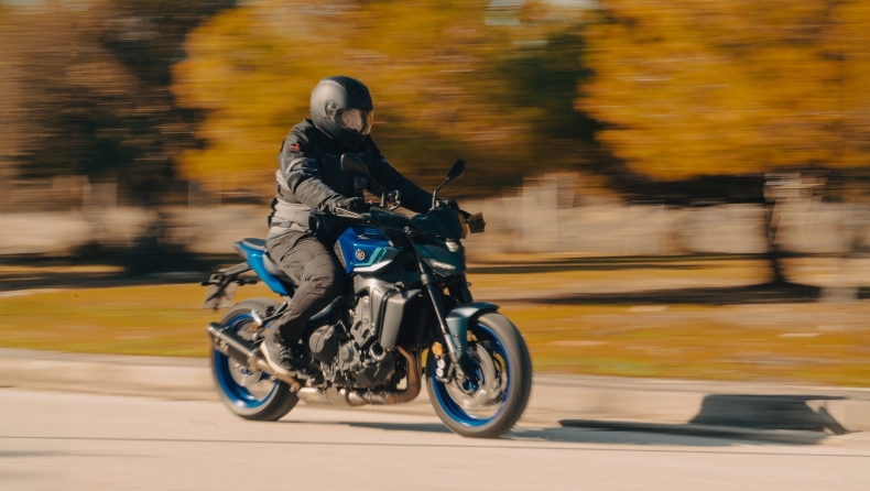 Test Ride Yamaha MT-09 Y-AMT: Εσύ επιλέγεις τι είναι (vid)