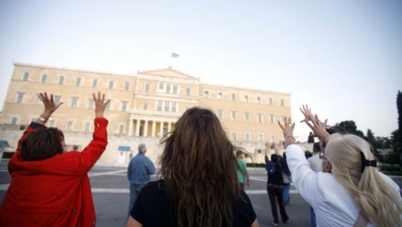 ΣΟΚ: «Το 30% των πολιτών προτιμούσαν τη Χούντα» (pic)