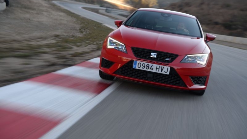 7:58:44 ο χρόνος του Seat Leon Cupra στο Ring