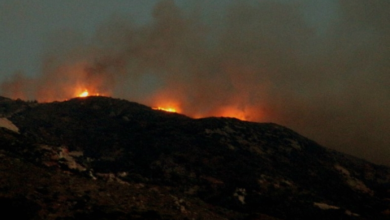 Ζάκυνθος: Πάνω από 1000 στρέμματα στις φλόγες (pics)