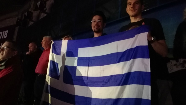 Η ελληνική σημαία στο Μπέρμιγχαμ