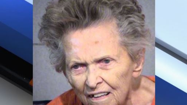 92χρονη πυροβόλησε και σκότωσε τον 72χρονο γιο της επειδή ήθελε να τη στείλει σε οίκο ευγηρίας