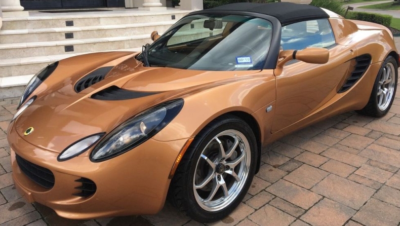 Lotus Elise καταστρέφεται ολοσχερώς από μια γρατσουνιά (pics)