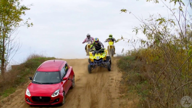 Suzuki Swift τα βάζει με motocross σε χωμάτινη πίστα! (vid)