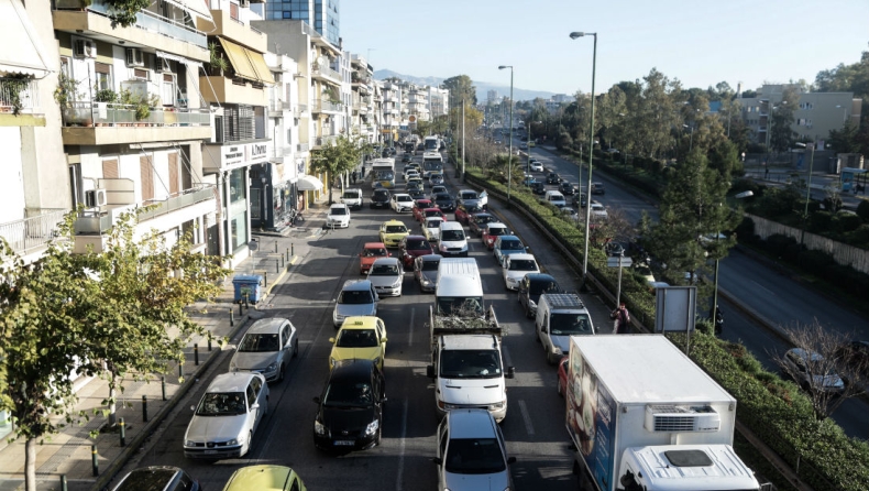 Το 70% των ρύπων οξειδίου του αζώτου στην Αθήνα προέρχονται από τα Ι.Χ.