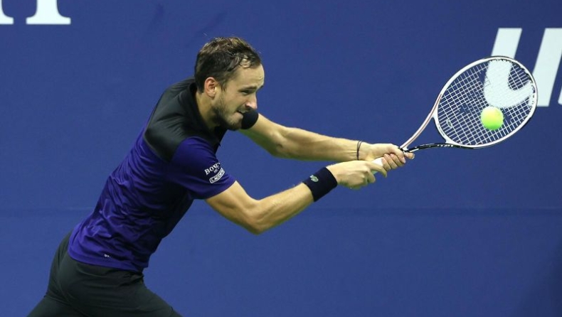 US Open: Με 12-0 σετ στον προημιτελικό ο Μεντβέντεφ (vid)