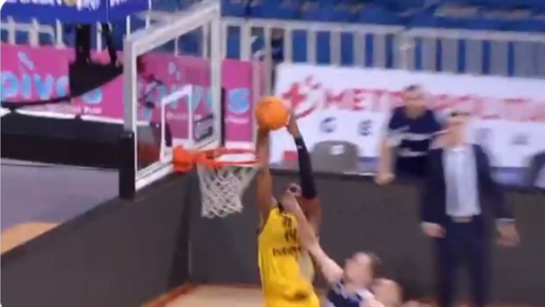 BCL: Με alley oop Λάνγκφορντ-Σλότερ το TOP 5! (vid)