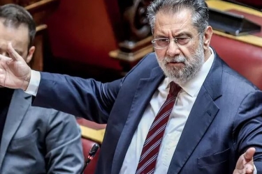  Η απάντηση του βουλευτή του ΣΥΡΙΖΑ που έκανε έξαλλο τον Άδωνι - Έκανε βιντεοκλήση ενώ οδηγούσε