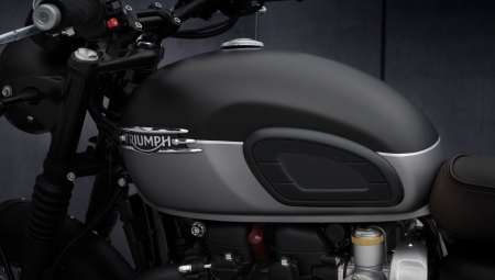 Νέοι χρωματισμοί για τα Classic Triumph