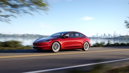 Tesla Model 3 Long Range: Διαθέσιμο στην Ελλάδα με αυτονομία και τιμή έκπληξη