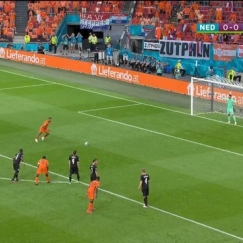 Ο Ντεπάι έκανε το 1-0 για την Ολλανδία με πέναλτι (vid)