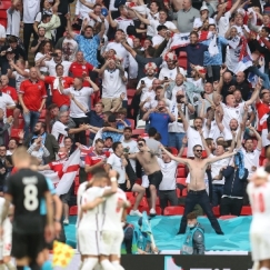 Η ιστορία πίσω από το «Football’s Coming Home» και οι θλιμμένοι στίχοι (vids)