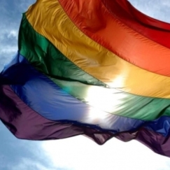 Αίτημα να φωταγωγηθεί η «Αλιάντς Αρένα» στα χρώματα της ΛΟΑΤΚΙ κοινότητας