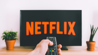 Κακά μαντάτα για τους συνδρομητές του Netflix: Αυξήθηκαν οι τιμές στην Ελλάδα, ο νέος τιμοκατάλογος 