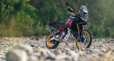 Aprilia Tuareg Rally: Mε χωμάτινες αγωνιστικές δάφνες (vid)