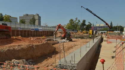 Στο μισό της διαδρομής του ο ένας μετροπόντικας της Γραμμής 4 του Μετρό, πότε θα ολοκληρωθούν τα 12,8 χλμ.