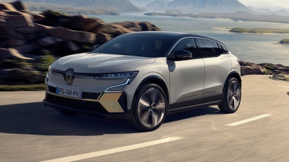 H Renault ρίχνει κατά 10.600 ευρώ την τιμή του ηλεκτρικού Megane