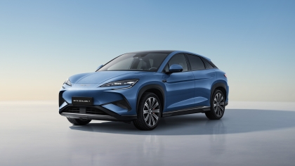 Το νέο BYD Sealion 7 θέλει να «κλέψει» πωλήσεις από το Tesla Model Y