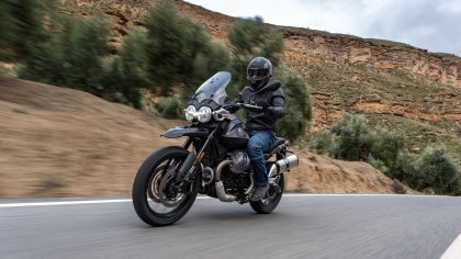 Test Ride Moto Guzzi V85 Strada: Όλα είναι δρόμος