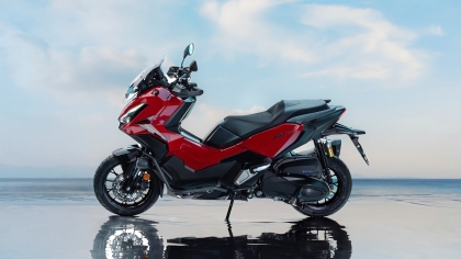 Honda ADV350 2025: Μικρές βελτιώσεις, πολλές προσδοκίες (vid)