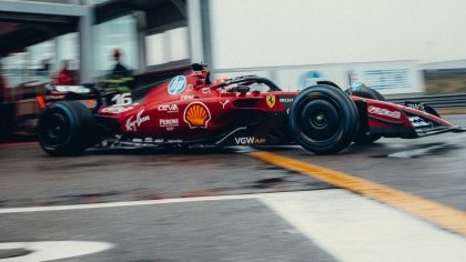 Χάμιλτον και Λεκλέρ ξανά στην πίστα με τη Ferrari (vid)